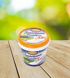 ŚMIETANA 22% 1KG WIADRO WŁOSZCZOWA